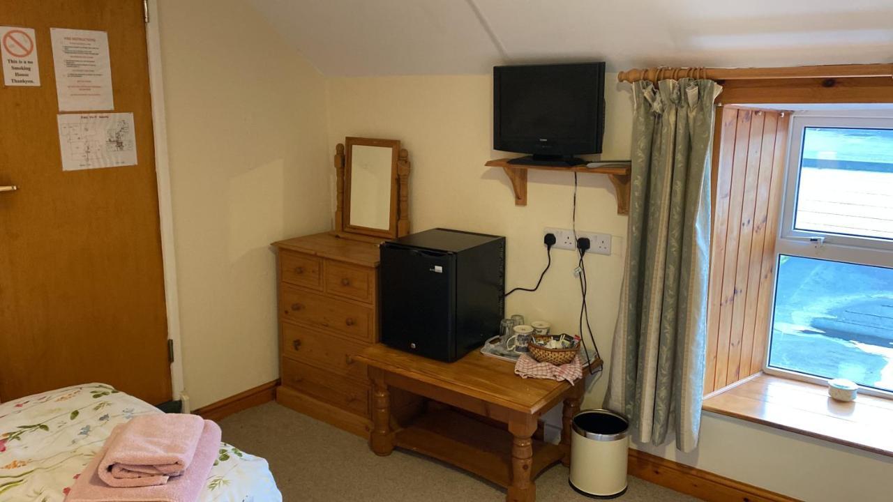 Bed and Breakfast Longstone Farm à Helston Extérieur photo